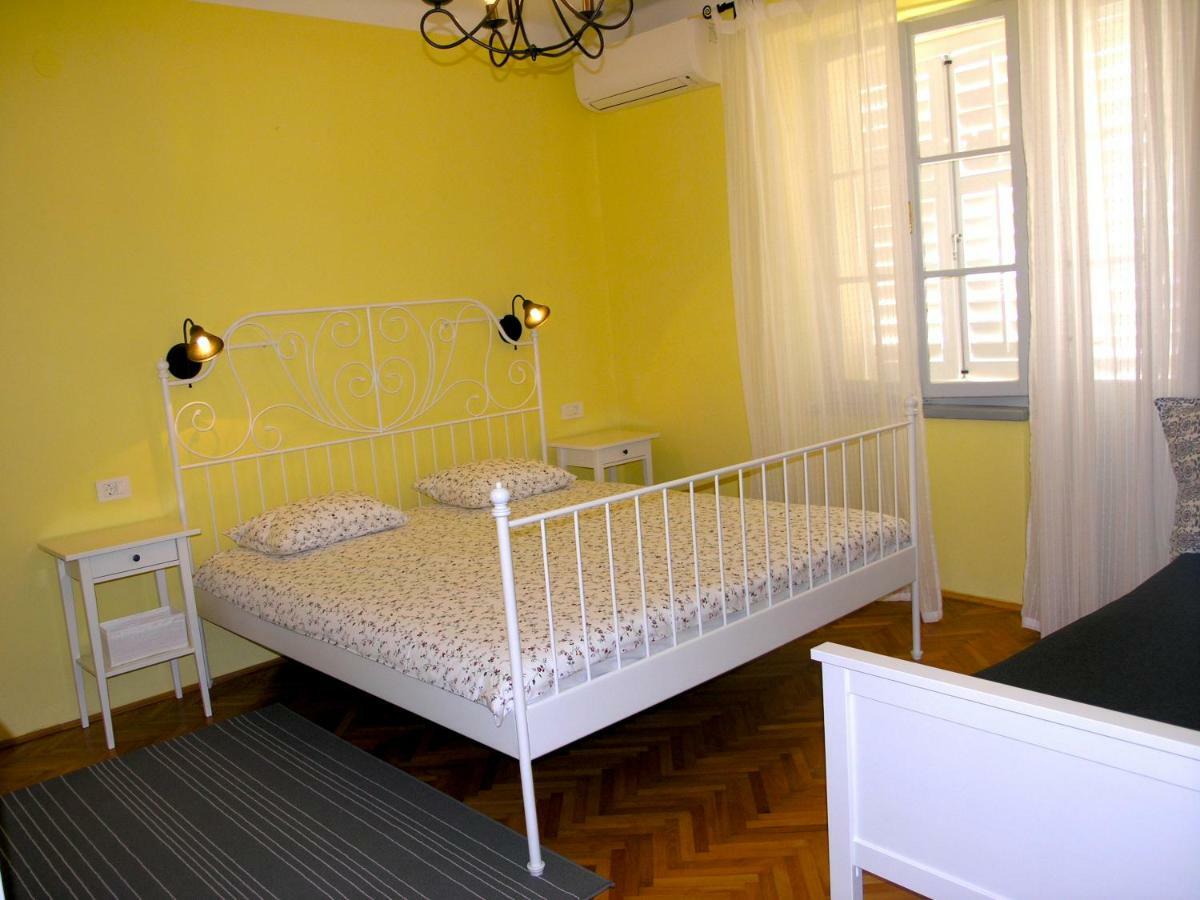 Holiday Home Lija Center Раб Экстерьер фото