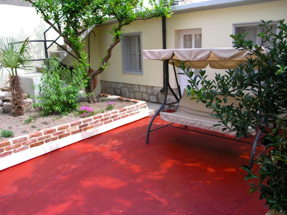 Holiday Home Lija Center Раб Экстерьер фото