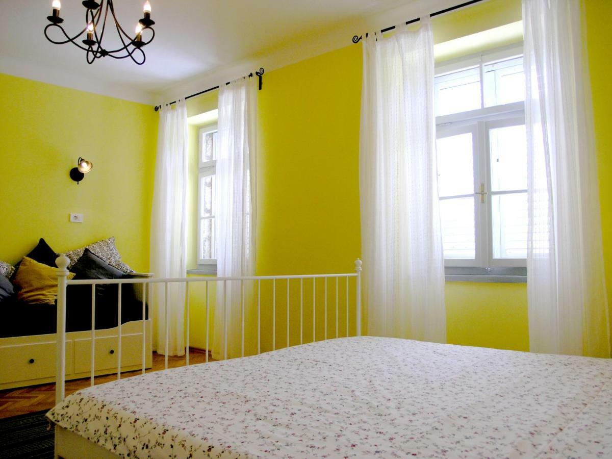 Holiday Home Lija Center Раб Экстерьер фото